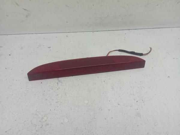 3EME FEU STOP RENAULT - Vue 1